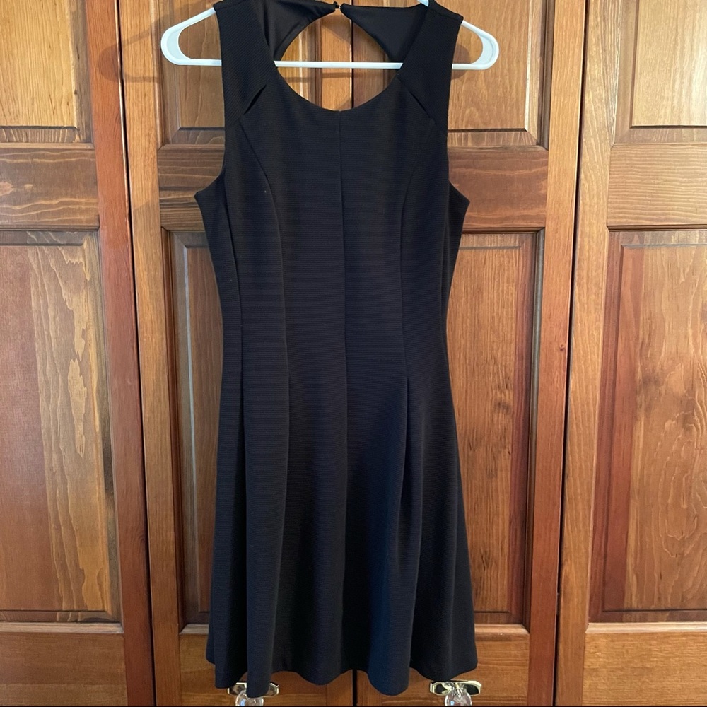 Elle size 4 cut our black dress
